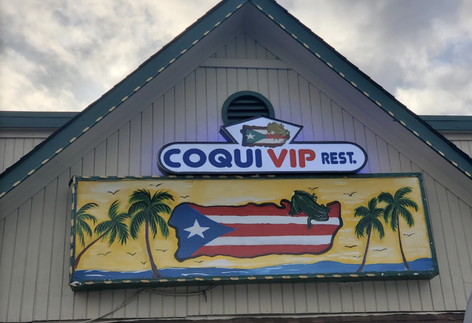 Coqui VIP Restaurant and Lounge